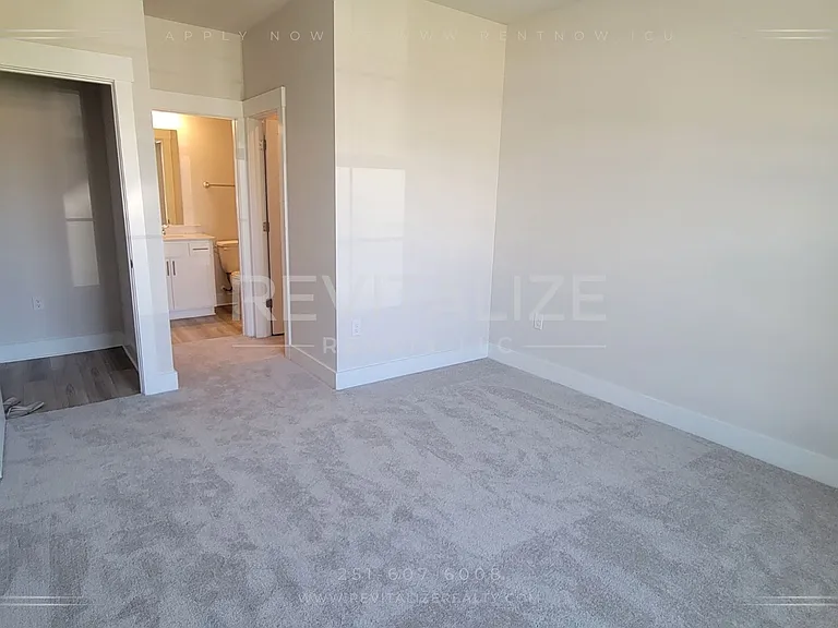 1730 Grouse St — Photo 18