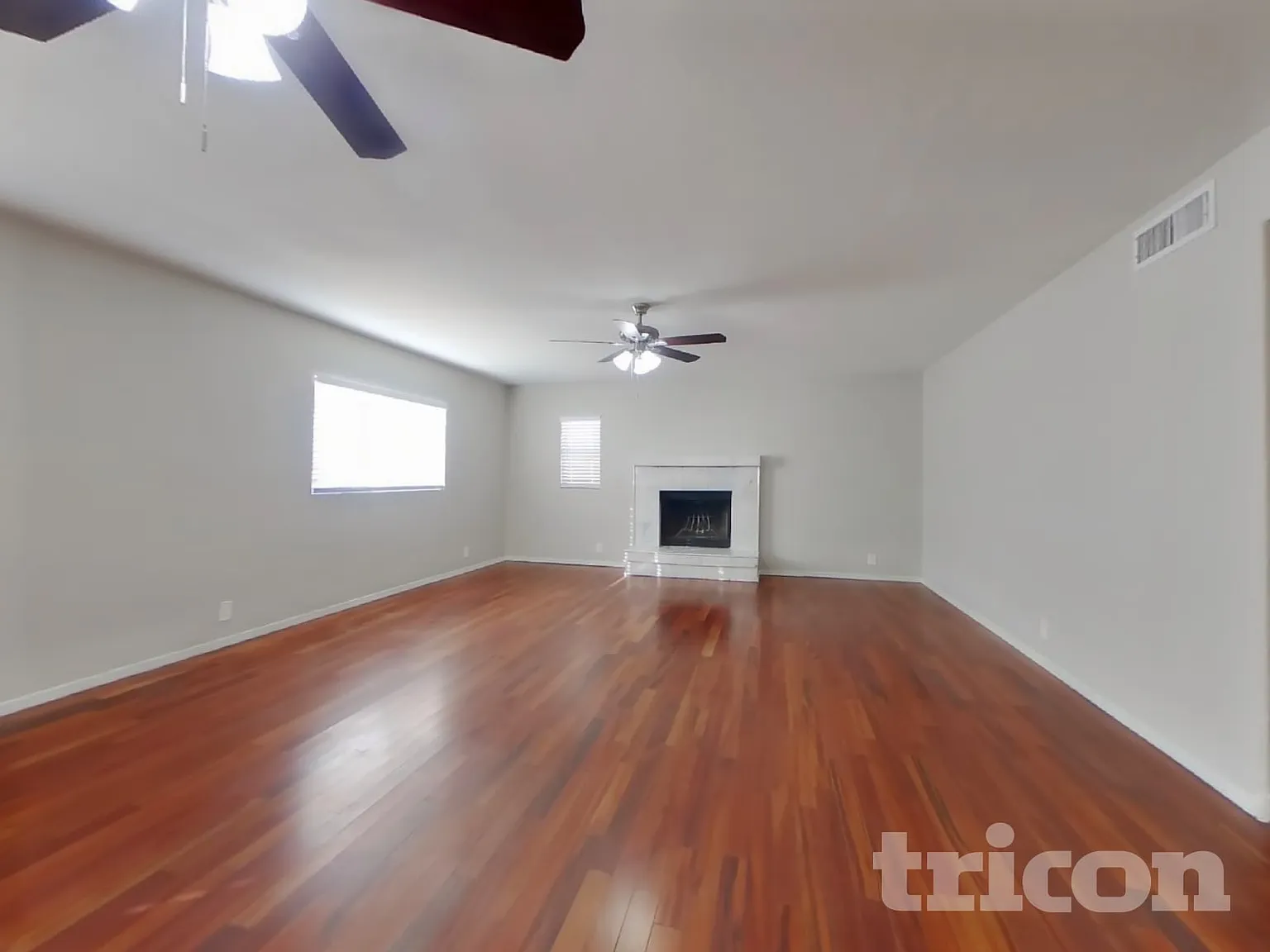 7565 W Corrine Drive Peoria AZ — Photo 2