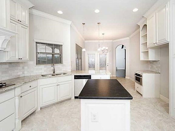 4th image of 2863 E Stone Mountain Dr