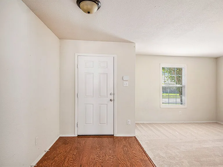 304 Chert Ln — Photo 14