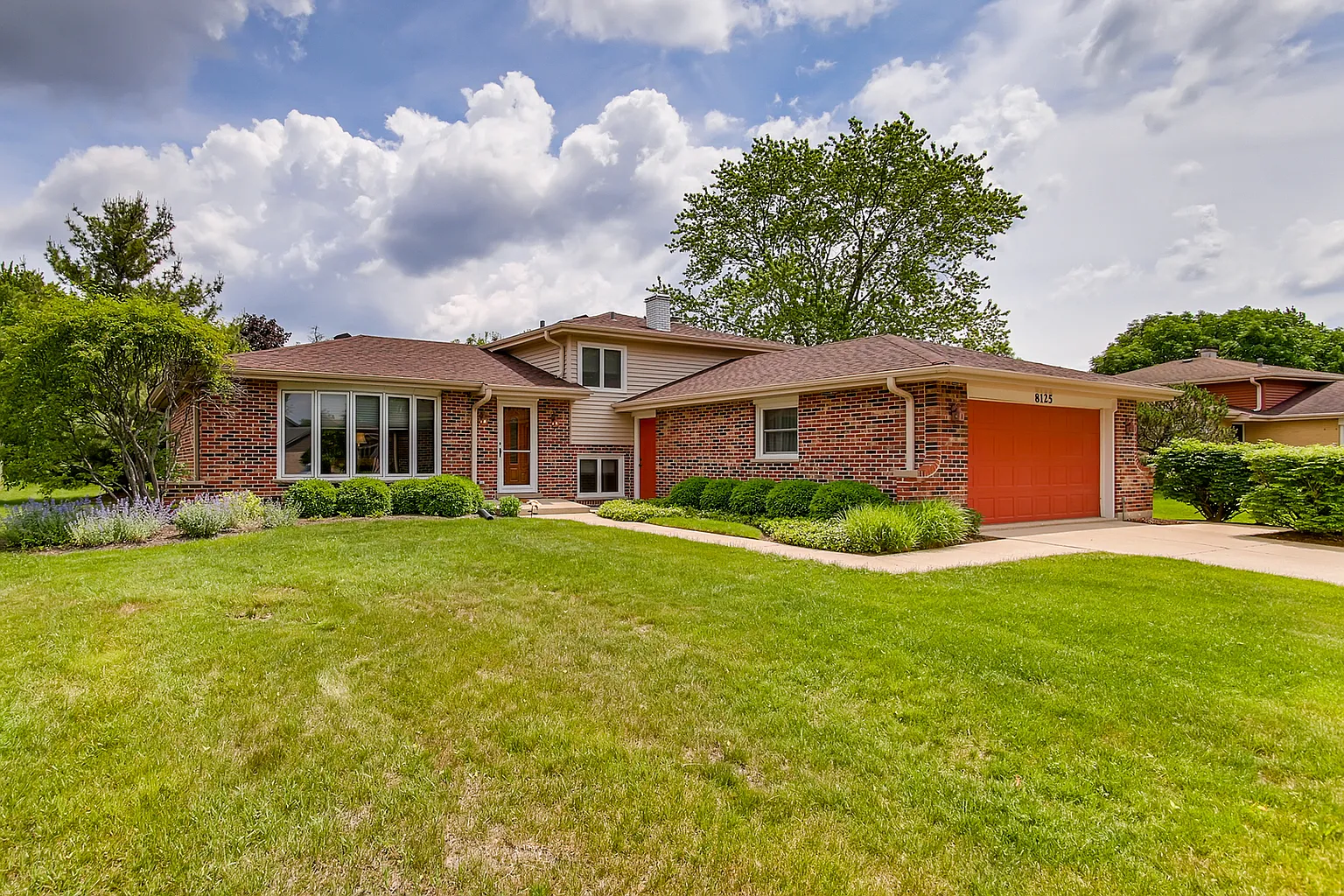 8125 Portsmouth Dr photo 1