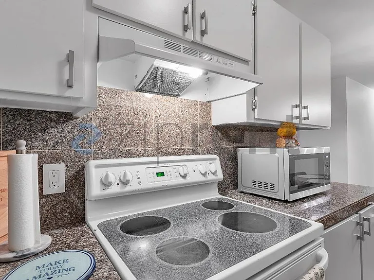 415 Piccadilly Pl #3 — Photo 13