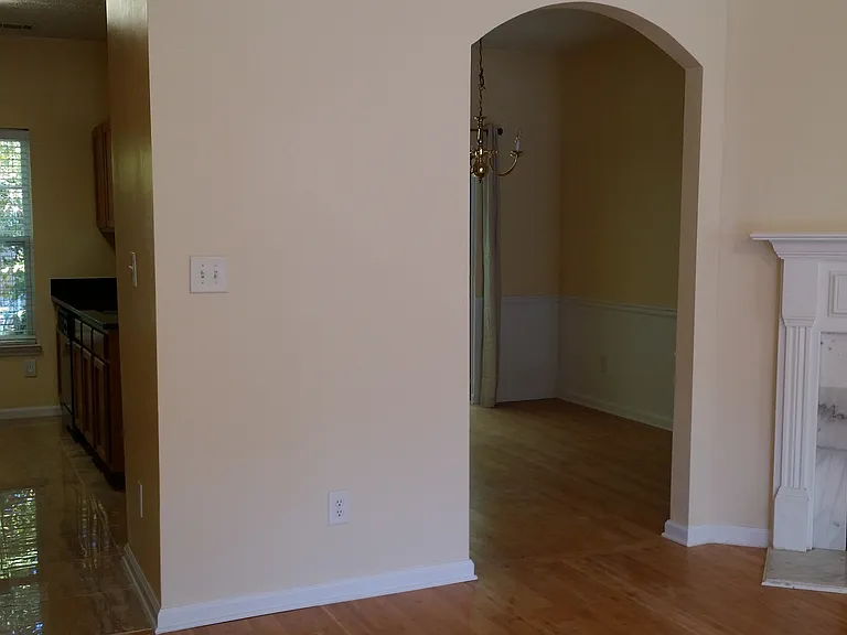 655 Kenridge Dr — Photo 13