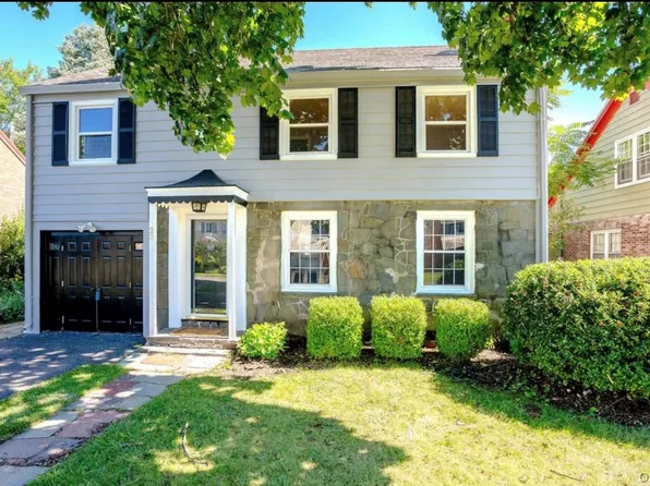23 Home Avenue, Colonie, NY 12208