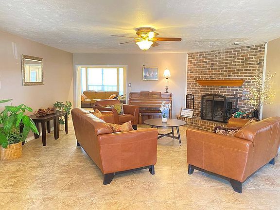 2nd image of 3602 Fieldwood Dr