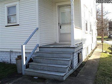 3rd image of 1508 Stewart Ave