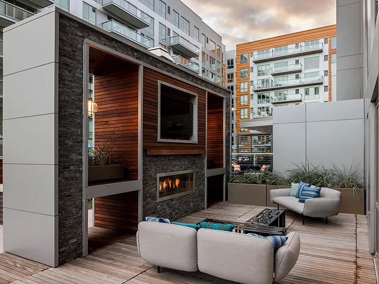 RiverHouse 9 at Port Imperial — Photo 28