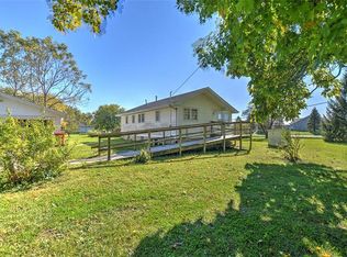 2590 S Esther Ave, Decatur, IL 62521