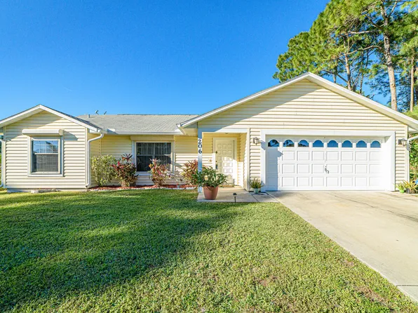 206 Awin Cir SE, Palm Bay, FL 32909