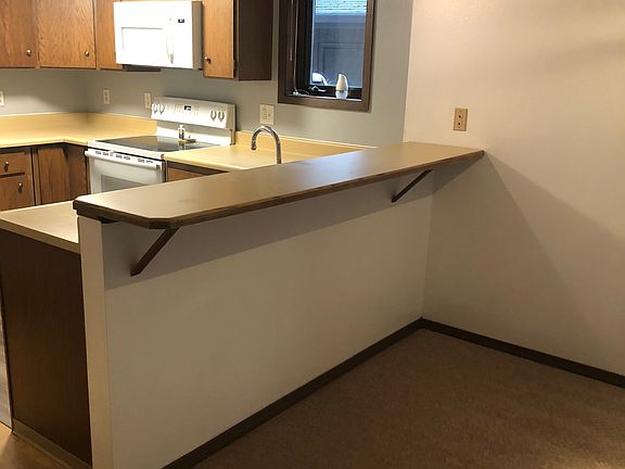 2nd image of 660 Wilcox Ave