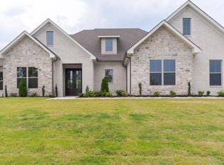 677 Glenwood Springs Dr, Little Rock, AR 72210