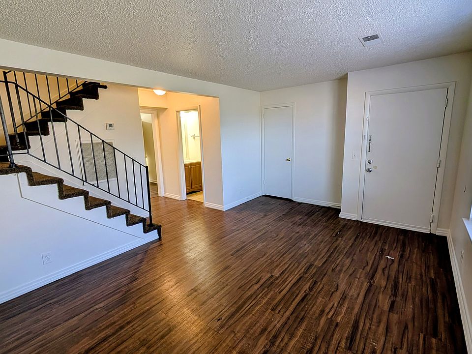 1st image of 2751 Park Dale Dr #2751
