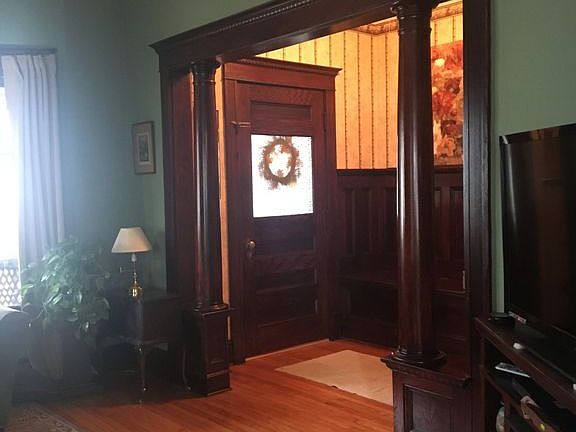 Entry way