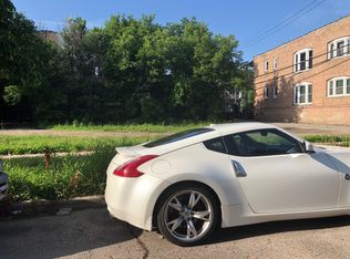 3953 W Gladys Ave, Chicago, IL 60624