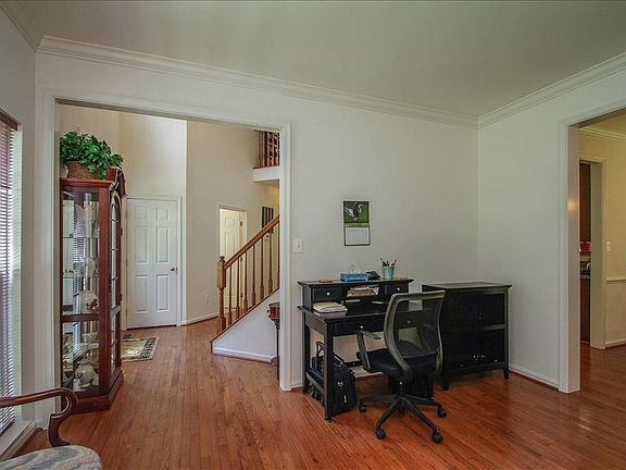 5th image of 10908 Jarvis Ct