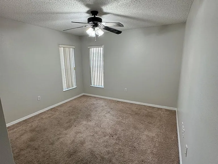 8039 Ridgeglen Cir E — Photo 26