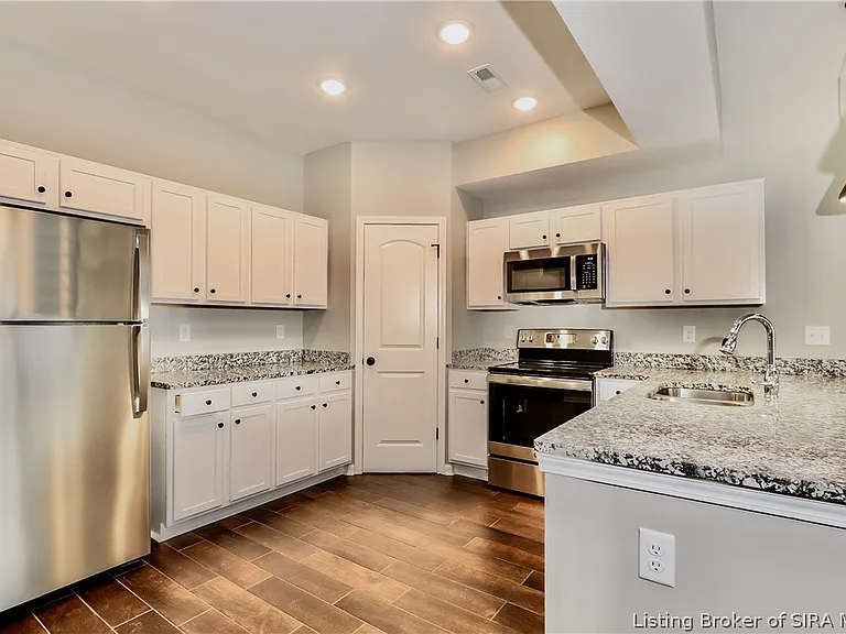 2096 Steamboat Way — Photo 6