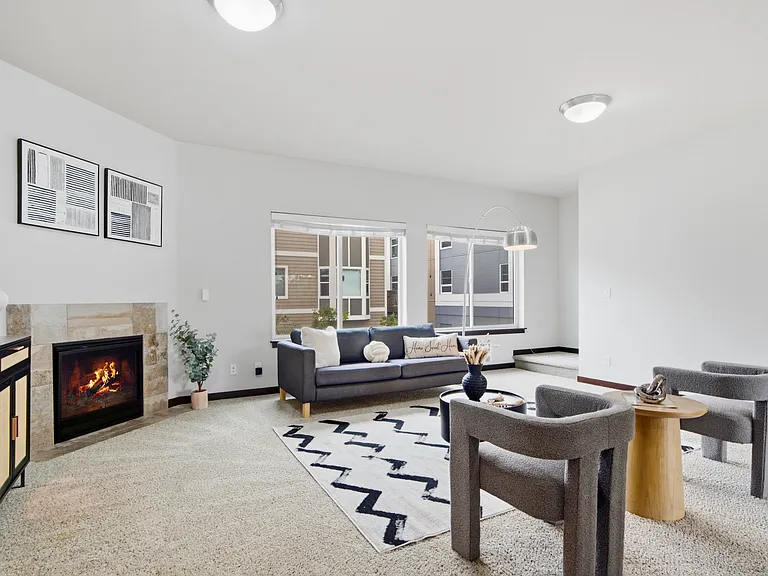 7234 212th St SW #B — Photo 2