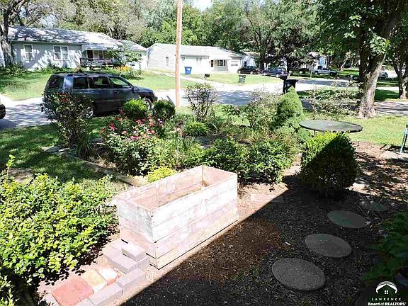 5th image of 1515 W 22nd St