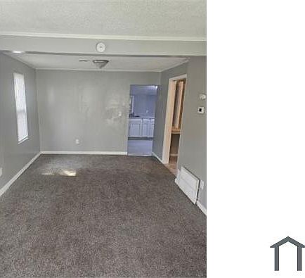 2nd image of 5049 Lafontaine St