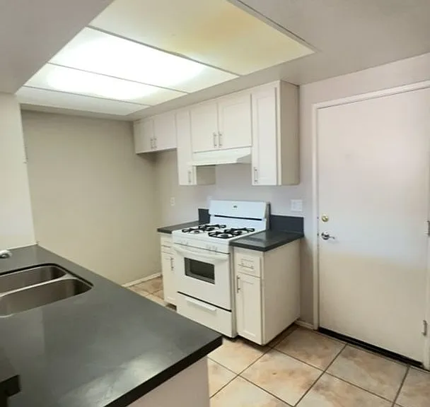 1460 Kendall Dr #47 — Photo 9