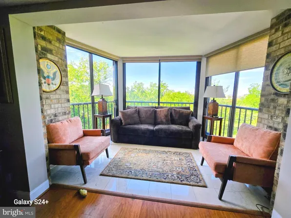 5903 Mount Eagle Dr APT 608, Alexandria, VA 22303