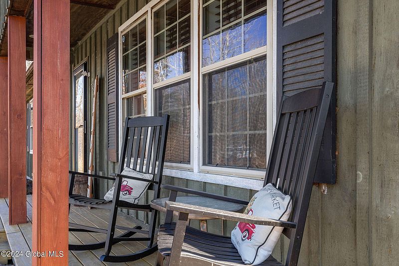 3rd image of 78 Farm Way