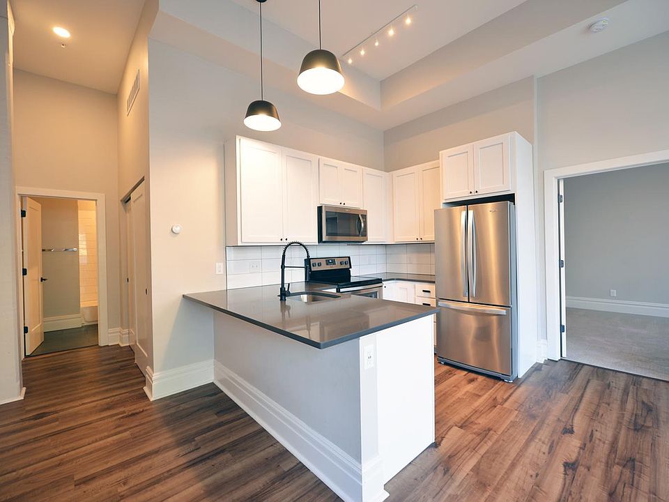 1st image of 3600 Texas Ave #B