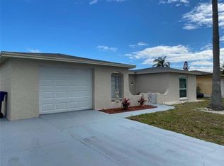 3111 Roxbury Dr, Holiday, FL 34691