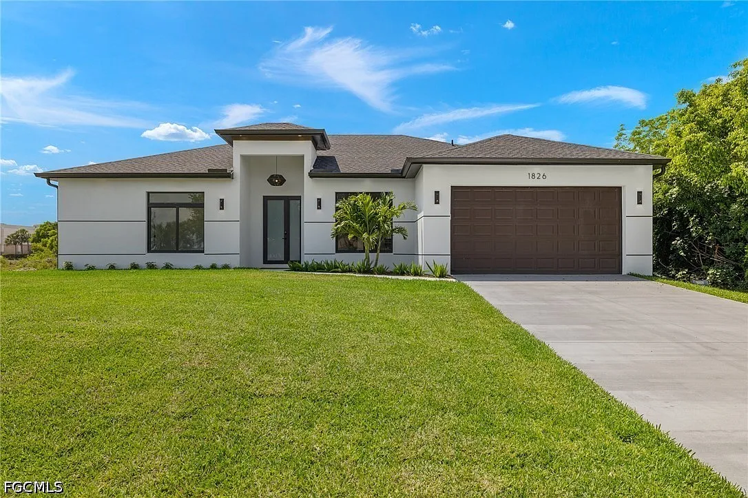 4 bed, 3.0 bath, 2030 sqft, $2,400 — Photo 1