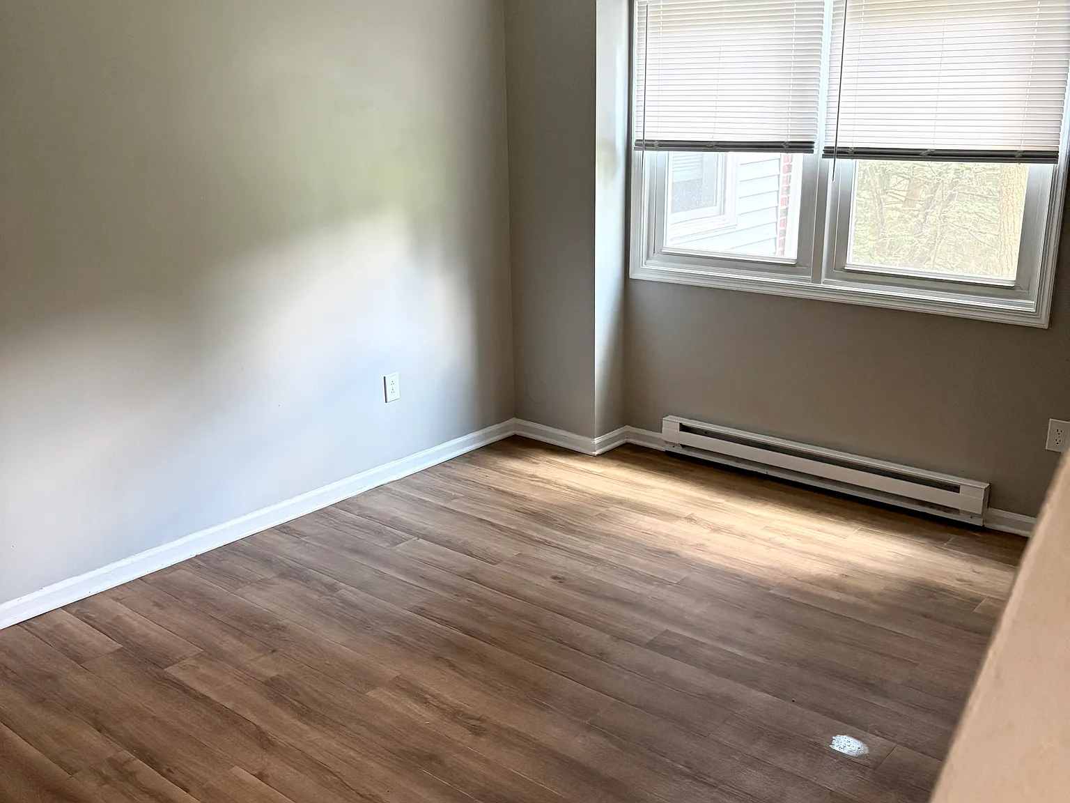 2 bed, 785 sqft, $1,075 — Photo 3