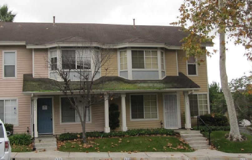 1st image of 2071 Manzana Way