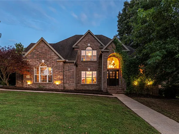 5317 N Yellow Brick Rd, Fayetteville, AR 72704