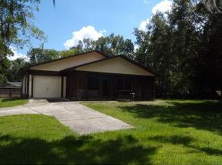 444 NW Crystal St, Crystal River, FL 34428