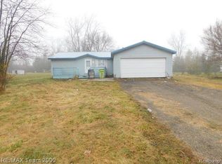 24946 Peters Rd, Flat Rock, MI 48134