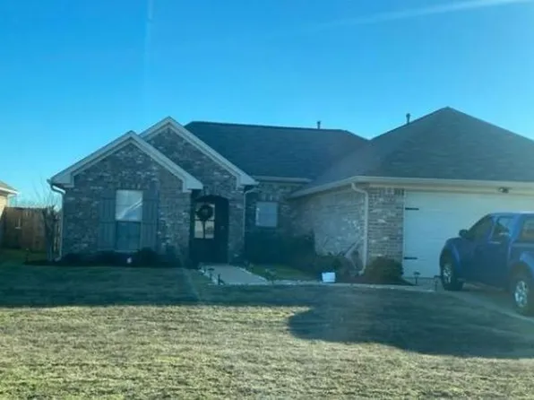 1230 Addison Ln, Brandon, MS 39042