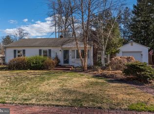 39 Devon Rd, Mount Holly, NJ 08060