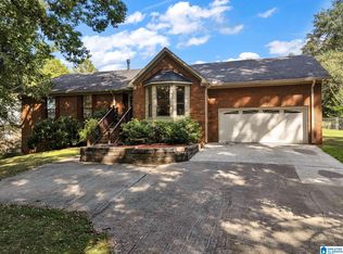 181 W Shugart Ridge Rd, Gardendale, AL 35071