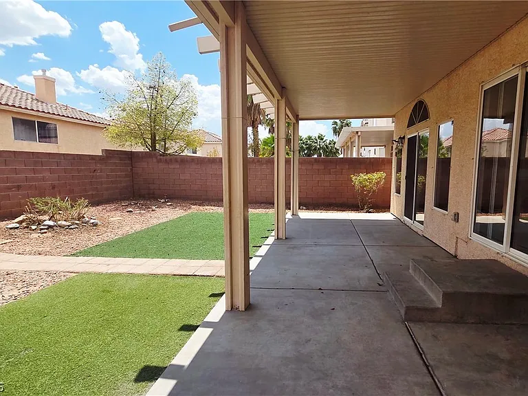 7642 Good Fortune Ct — Photo 18