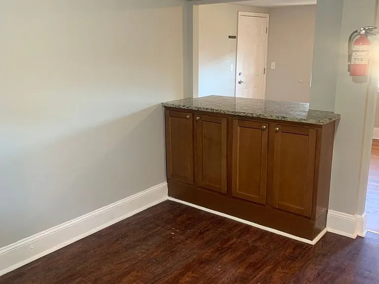 427 Sycamore Ave — Photo 10
