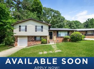217 Creekwood Ln, Riverdale, GA