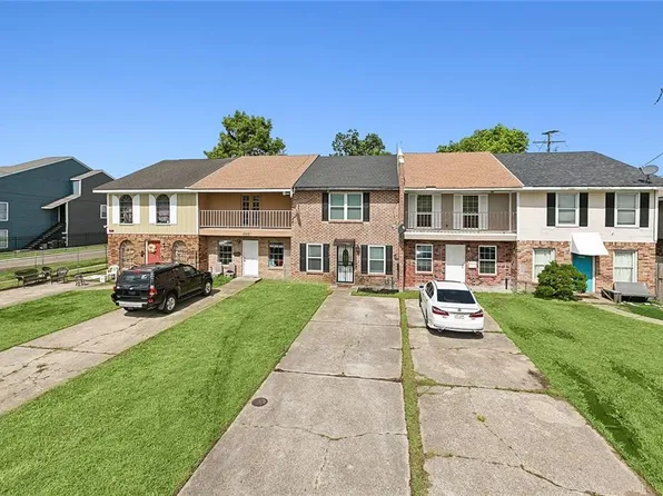 1050 Eli Ct, Gretna, LA 70056