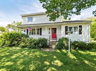 19 Adams St, Saint Albans, VT 05478