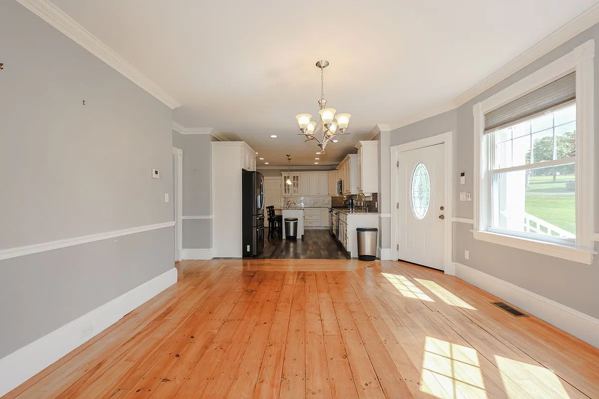 2 bed, 2.0 bath, 1594 sqft, $2,800 — Photo 2
