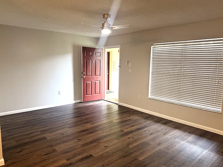 2690 Coral Landings Blvd #222 — Photo 2