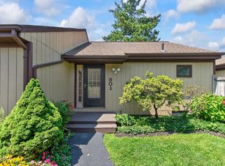901 Huntington Court, East Greenbush, NY 12061