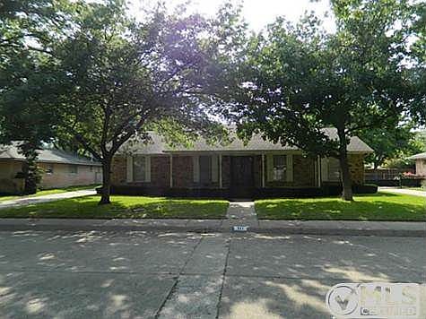1st image of 411 Bird Ln