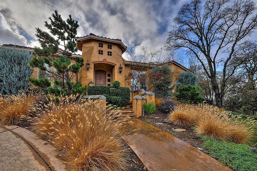2nd image of 2706 Highland Hills Dr