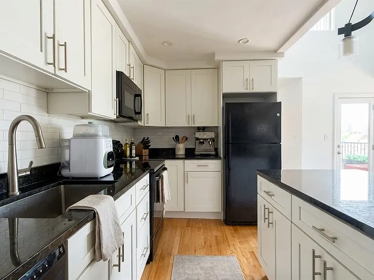 159 Dorchester St #3 — Photo 5