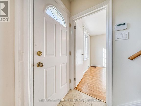3rd image of 124 Homewood Ave